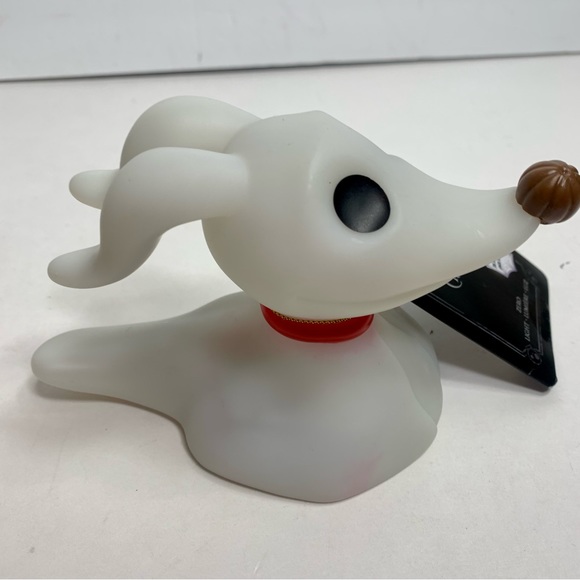 NWT. Zero light up figurine. Plastic Zero dog figurine from Disney’s NBC - Picture 3 of 15